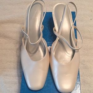 Cream dress shoes
